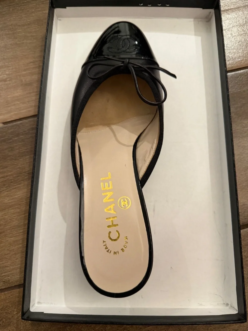 Vintage Chanel Black Leather & Patent Cap Toe CC Bow Kitten Heel Mules